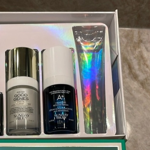 BRAND NEW SUNDAY RILEY ALL ABOUT ACNE! INCLUDES ONLY LACTIC ACID & RETINOL SERUM - Picture 5 of 11